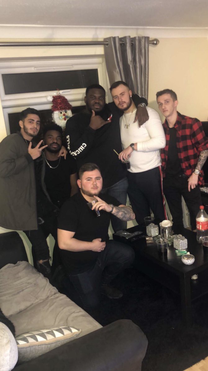 Luke_Utting's tweet photo. @Shakeil_L happy birthday brother. Hope you have a great day 🥳🥳 https://t.co/QWOzZrJKnf