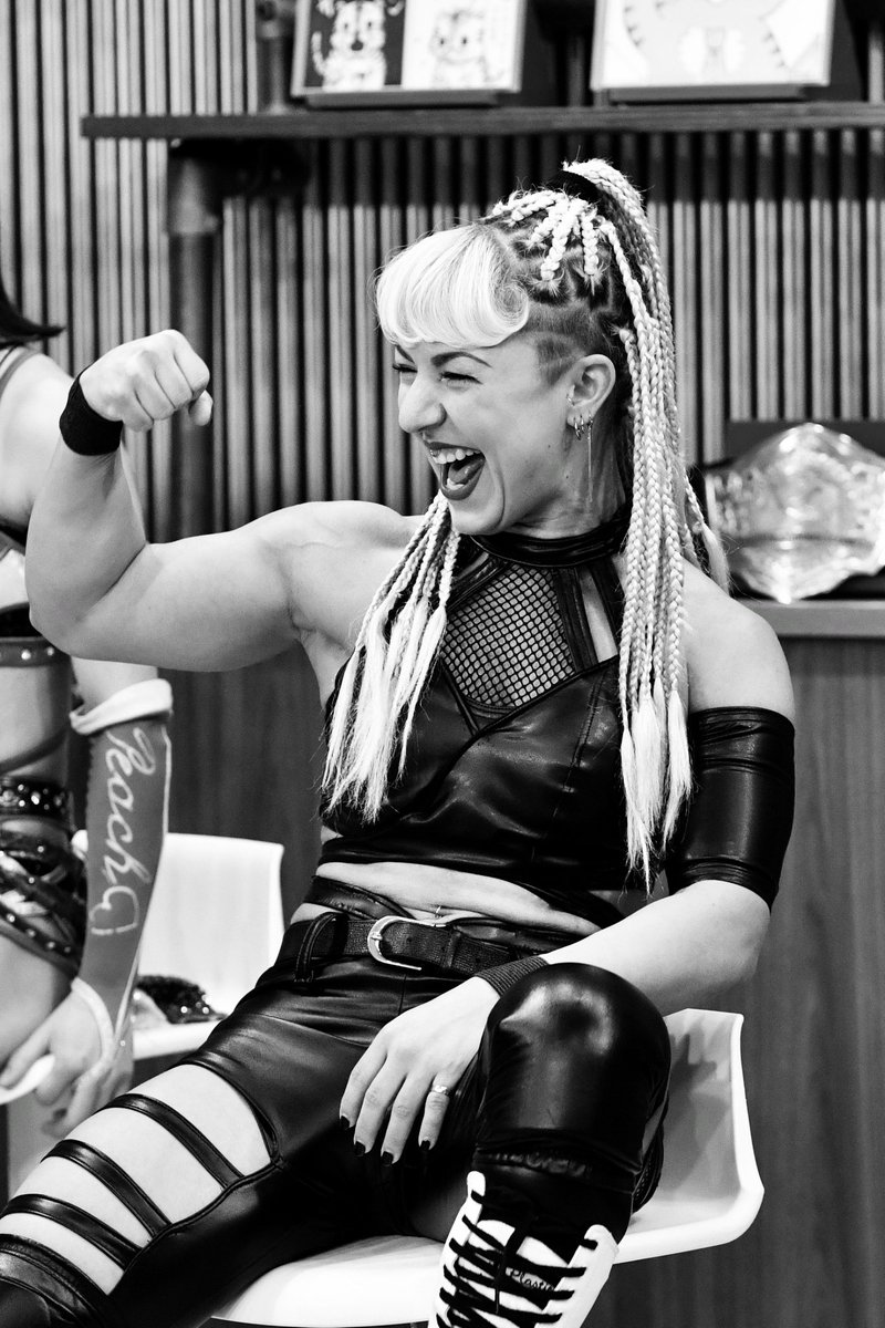 toxic_thekla's tweet photo. back on Japanese TV! 📺🇯🇵 
#サムライTV #STARDOM https://t.co/6TSXyMwcGT