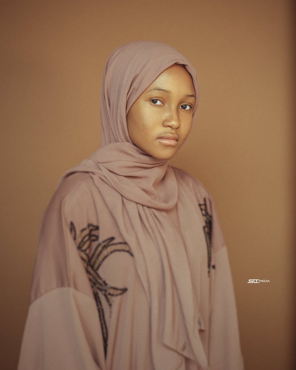 sultanPhotos_'s tweet photo. Photography is not about cameras, gadgets and gizmos. Photography is about photographers. A camera didn’t make a great picture any more than a typewriter wrote a great novel.

Issa natural skin✍🏻 

Photographer @sultanPhotos_ https://t.co/BjgUpVBat5