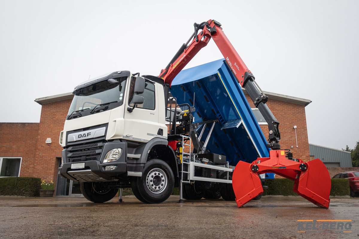 Kel_Berg's tweet photo. We're always delivering new grab loader installations. Recently we fitted one to Paul Fowler's DAF CF370 6x4 manual chassis. Thanks to Paul for choosing Kel-Berg. We appreciate your business.
#kelberg #utilities #daf #construction #constructionuk #transport #constructionequipment https://t.co/jsa6WkjYOG
