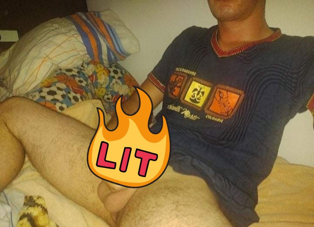 adrian22h's tweet photo. Sin stiker al privado 👀🤤🤭 https://t.co/3JefBaxpFt