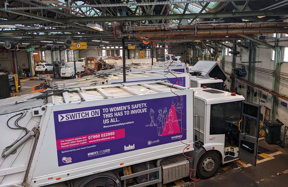 🔳Simon Hodgson🔳 (@simonhodgsonlcc) on Twitter photo 🟪Hey the refuse team <a href="/LeedsCC_News/">Leeds Council News</a> are on #Convoy today!
Message #WomensSafetyMatters #SwitchOn...over!🟪
<a href="/womenfriendlyls/">Women Friendly Leeds</a>
<a href="/Clean_Leeds/">Clean Leeds</a> <a href="/SaferLeeds/">Safer Leeds</a> 🟪Hey the refuse team <a href="/LeedsCC_News/">Leeds Council News</a> are on #Convoy today!
Message #WomensSafetyMatters #SwitchOn...over!🟪
<a href="/womenfriendlyls/">Women Friendly Leeds</a>
<a href="/Clean_Leeds/">Clean Leeds</a> <a href="/SaferLeeds/">Safer Leeds</a>