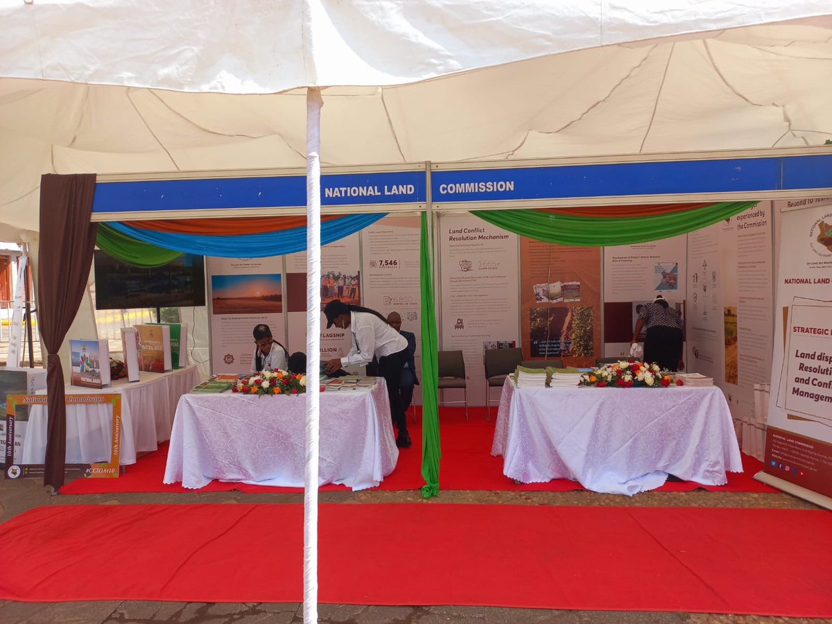NLC_Kenya's tweet photo. Visit our booth @KICC_kenya grounds to learn more about National Land Commission, our mandates and achievements in the last ten years.
#CCIOat10 #constituitionalcommissions #10thanniversarycelebration #CCIOs https://t.co/ZrMI72Sarf