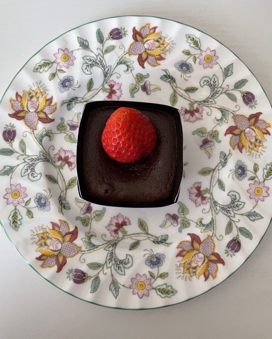 ๅธฐๅฎ
ๅณใใฉใณใใณใทใงใณใฉ้ฃในใ