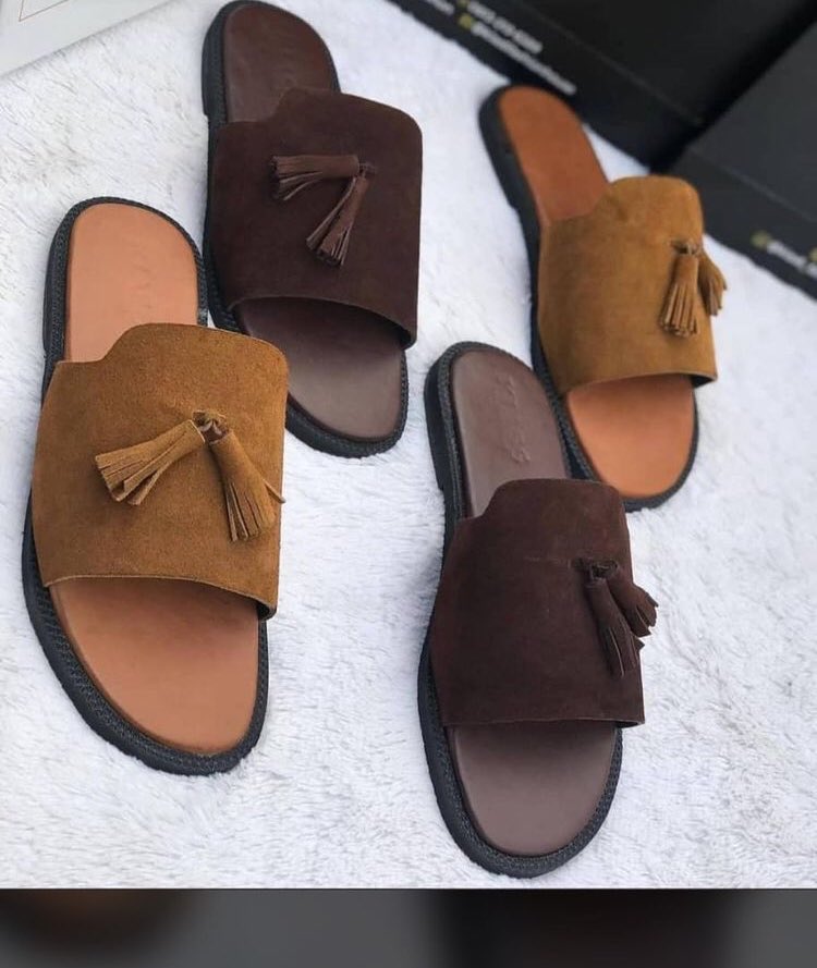 favorite_babyy on X: This is how my 9k palm slippers looks like..  Available in all sizes and colors.. You can send in any design you want and  we'll get it done.. Nationwide