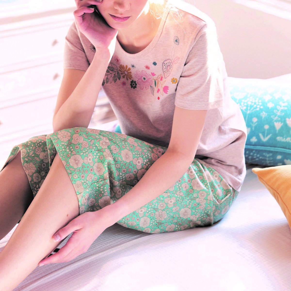 bellemaison_jp's tweet photo. 🌻ミニラボ夏号発刊キャンペーン🌻

これからの季節にピッタリなミニラボグッズを合計60名様にプレゼント🎁💙

☑今すぐ詳細をチェック
https://t.co/Utv7X2SAyl

ミニラボと過ごす夏。
気分が上がる華やかなデザインで涼を楽しもう🎐
#minilabo #ミニラボ https://t.co/rv9Pu3p0I3