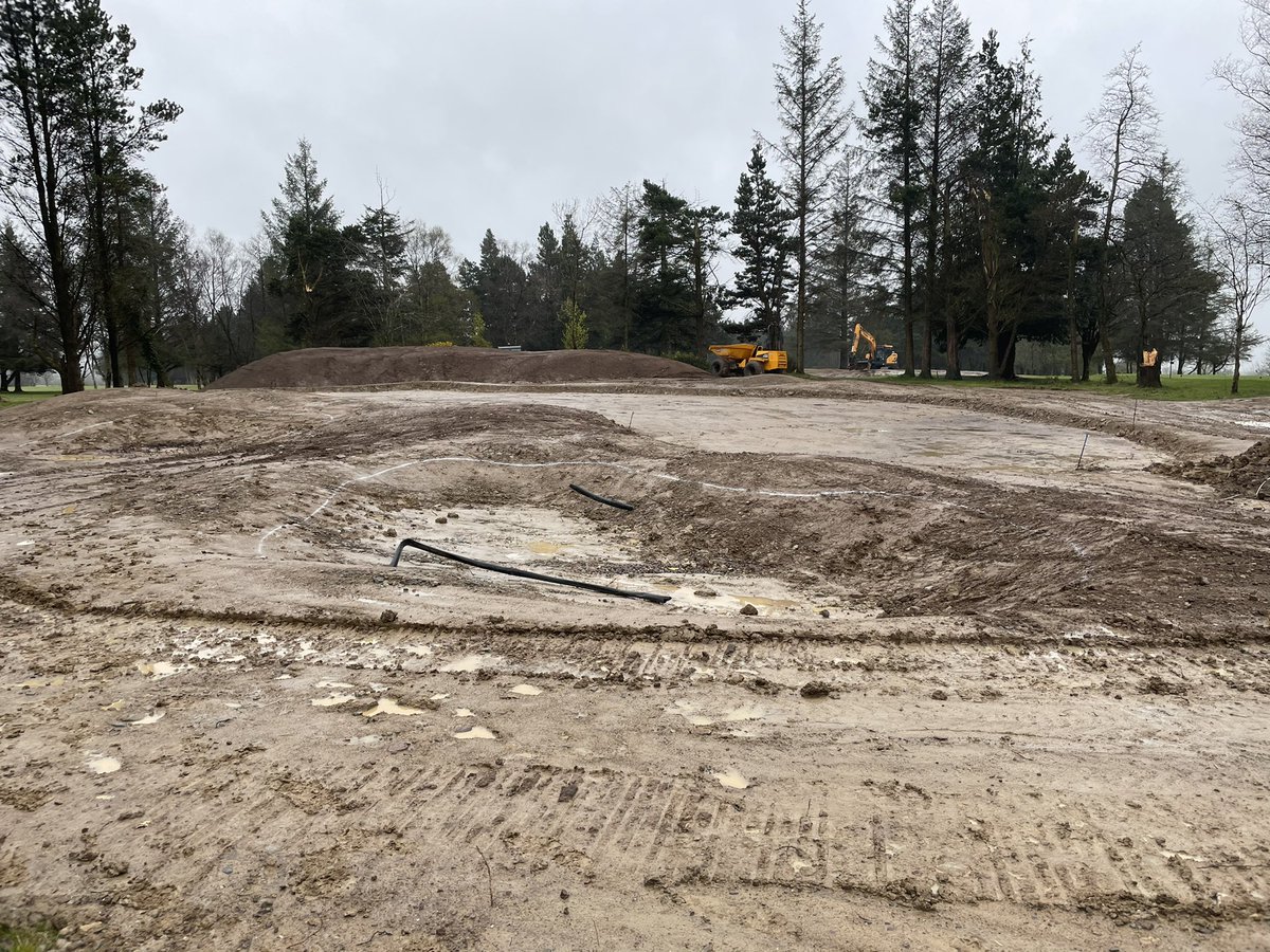 KearneyGD's tweet photo. Nice going by Darren @AtlanticGolfCo2 remodel 13th and 17th @kanturkgolfclub Finnbarr HGK @finbarr_mahony helping to put the final shapes before we start the drainage and layers. All looking very good.
#KKGD https://t.co/oZjAErwipy