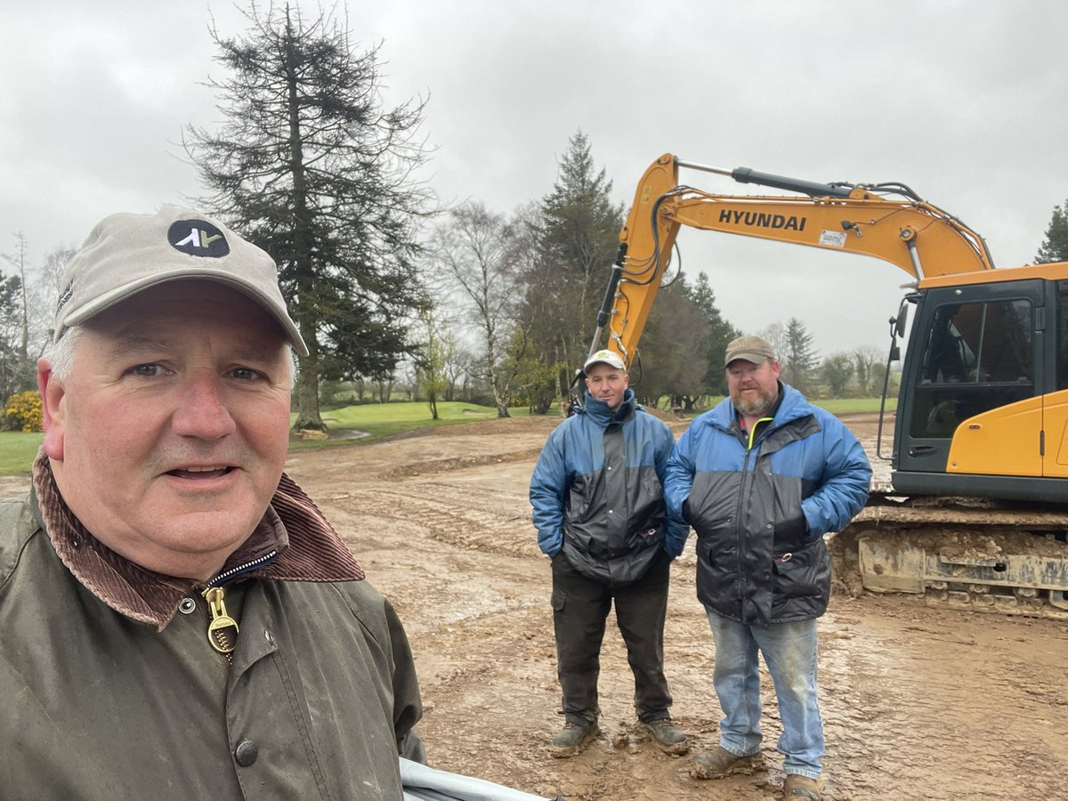 KearneyGD's tweet photo. Nice going by Darren @AtlanticGolfCo2 remodel 13th and 17th @kanturkgolfclub Finnbarr HGK @finbarr_mahony helping to put the final shapes before we start the drainage and layers. All looking very good.
#KKGD https://t.co/oZjAErwipy