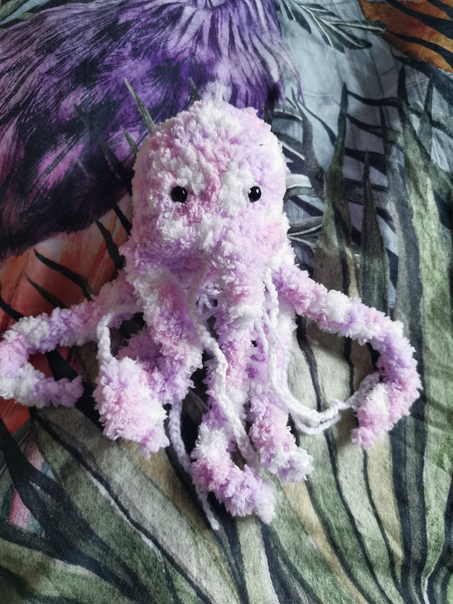 furbamboocat's tweet photo. Some recent crochet adventures ⭐ https://t.co/0Dsh4CK1T6
