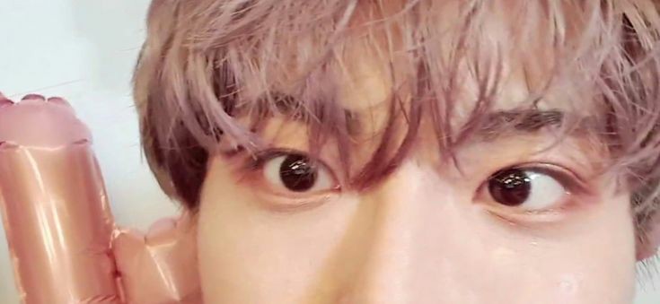 ddeongghwaaa's tweet photo. Seonghwa and his boba eyes — a thread https://t.co/SJbIYFtQyb
