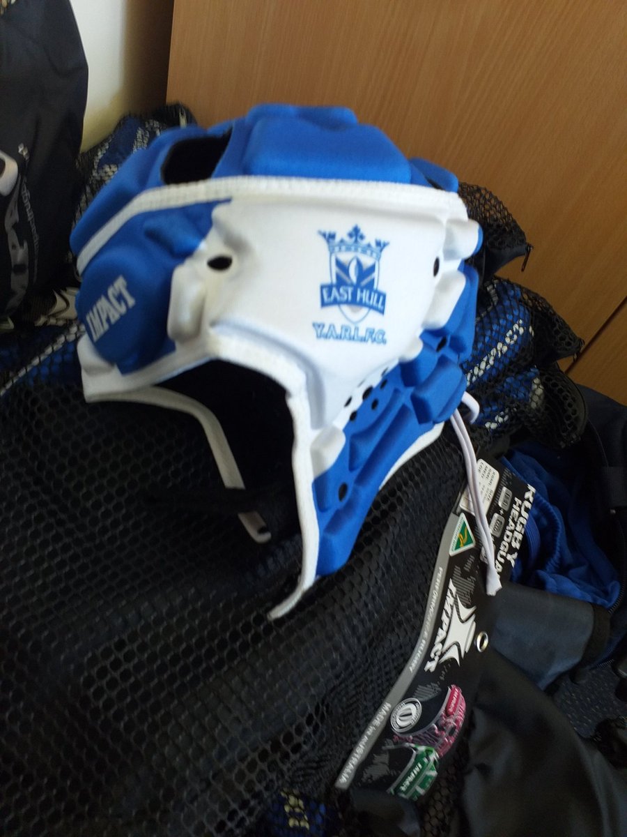 ImpactRugbyUK's tweet photo. More fantastic new bespoke headguards going to @easthullrugby from @ImpactRugbyUK @CEOImpactRugby #onlyimpact https://t.co/XkPNzAfKe4