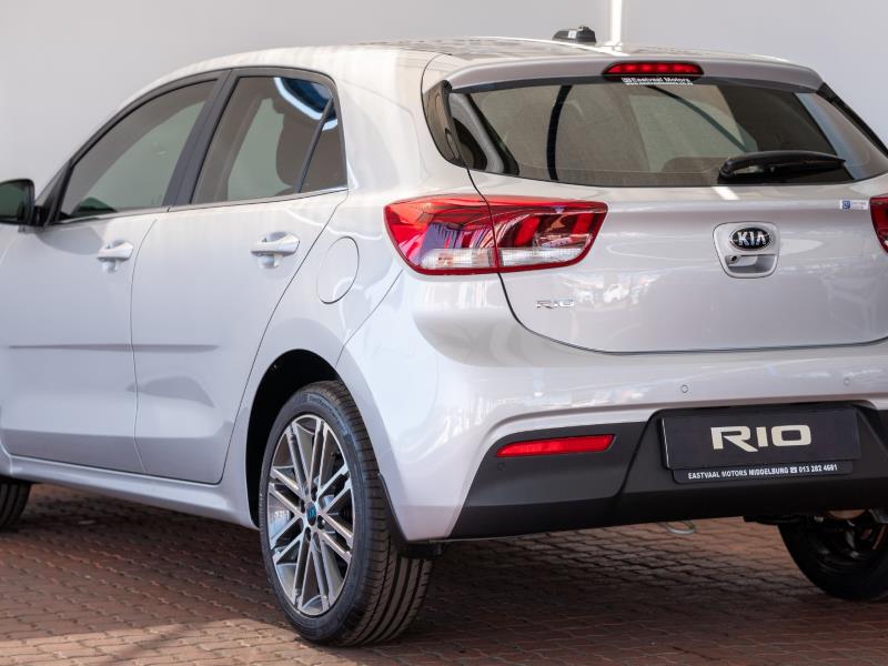 SabzaHeroo's tweet photo. 2022 Kia Rio Hatch 1.4
Estimated monthly installment: R6 700
Condition: Brand new
Transmission: Automatic
Call/WhatsApp: 071 049 3824
#TheQueenMzansi #TeenagePregnancy #DripFinesse  Ntando || Andile || KwaZulu Natal https://t.co/DRMVfIb26k