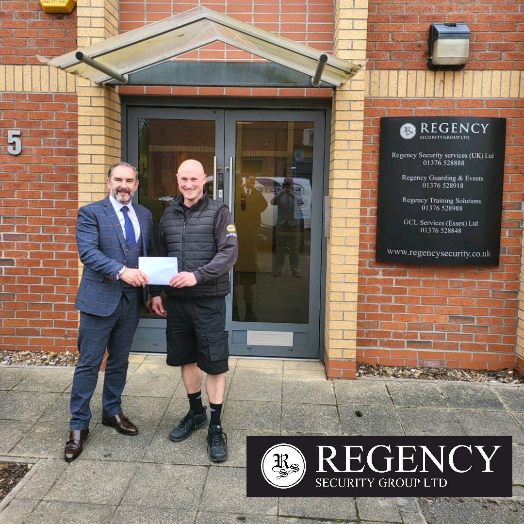 RegencySecurity's tweet image. Regency were proud to celebrate our very own Matt Gate's 20 year work anniversary with us.  Matt has worked for Regency at the same venue in Chelmsford for 20 years and to recognise his hard work and dedication our Managing Director Gary Powers is seen here awarding a gift.