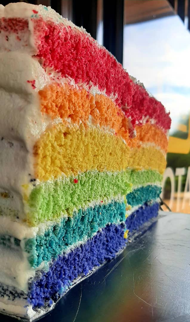 KotaToTaste's tweet photo. Come get yourself a slice of our cake of the day for only PET a slice. https://t.co/4MiDl93975