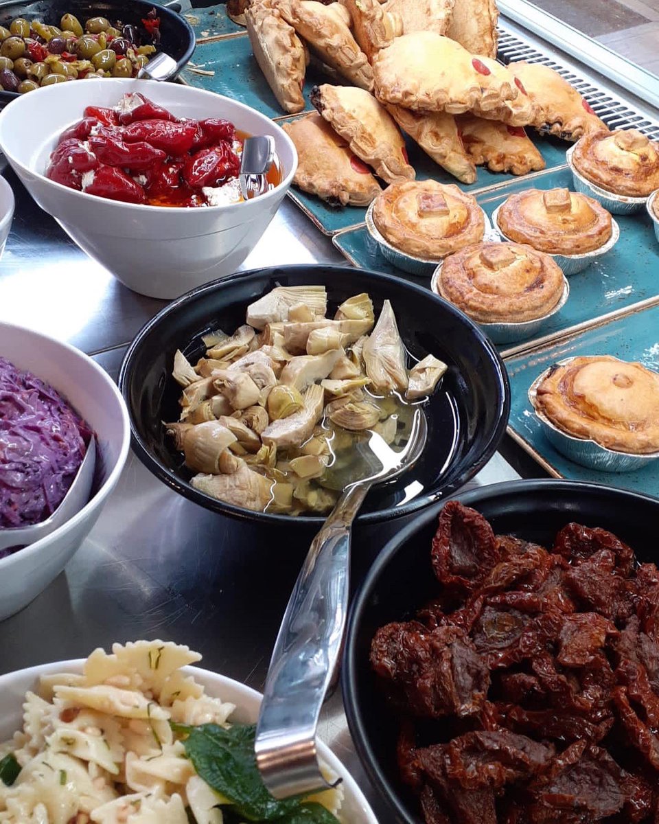 DylansGenStores's tweet photo. Fresh from the bakers! Ffres gan y pobyddion!

Tarts, truffles, breads and more! We get fresh deliveries from our bakery in Llangefni every day, and the deli fridges are fully stocked. 

We are now open every day from 9am - 5pm, 10am - 4pm on Sundays. https://t.co/bJdHXBV83F