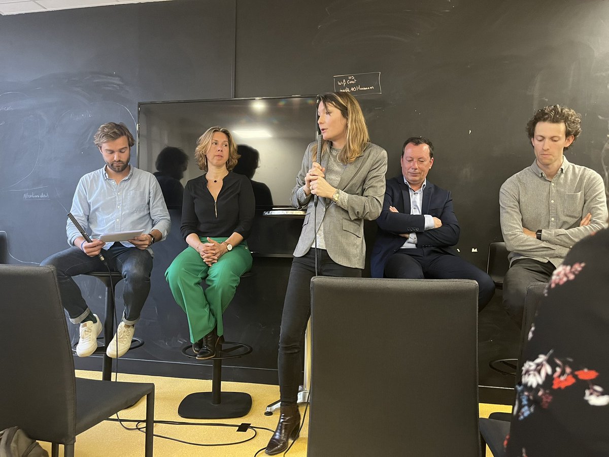 En direct de chez <a href="/becoming_PR/">Becoming PR</a> ce matin pour un petit-déjeuner suivi d’une Table Ronde pour le lancement du guide de l’innovation par <a href="/The_Machinery/">The Machinery</a> 🤗