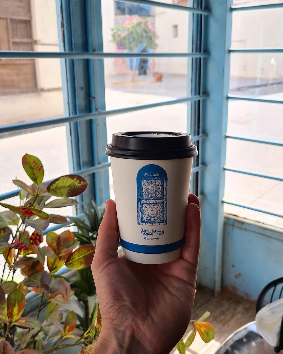 Destination_KSA's tweet image. This #Ramadan, head to the middle of #AlBalad, where you’ll find a quaint, traditional cafe in a local house known as Bait Ziryab. You’ll be met with flavorful coffee &amp;amp; a soothing cultural ambiance to match! @BaitZiryab 
Sourced 📸
#TryLocal #Jeddah #KSA #DestinationKSA