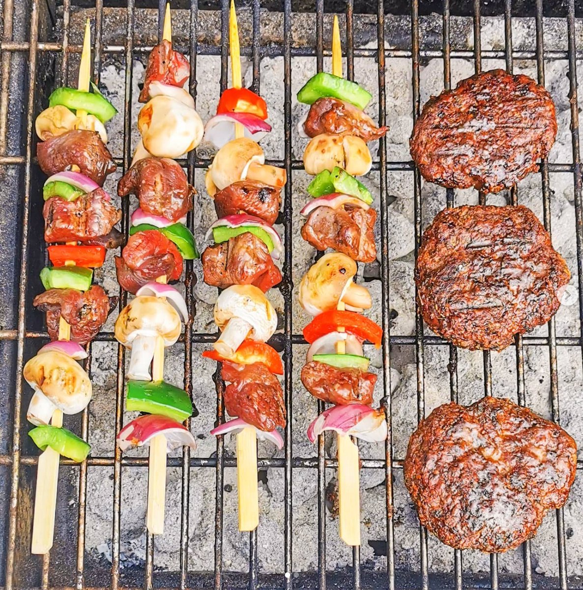 Who's having a BBQ this Easter weekend? 😋

Will you be cooking with game? These goose burgers and venison kebabs look super tasty! 🔥 

#ukshoot #cookingwithgame #shooting #pigeonlegends #qualityinyourfield #bbq #bbqfood #fieldtofork #sustainableeating
