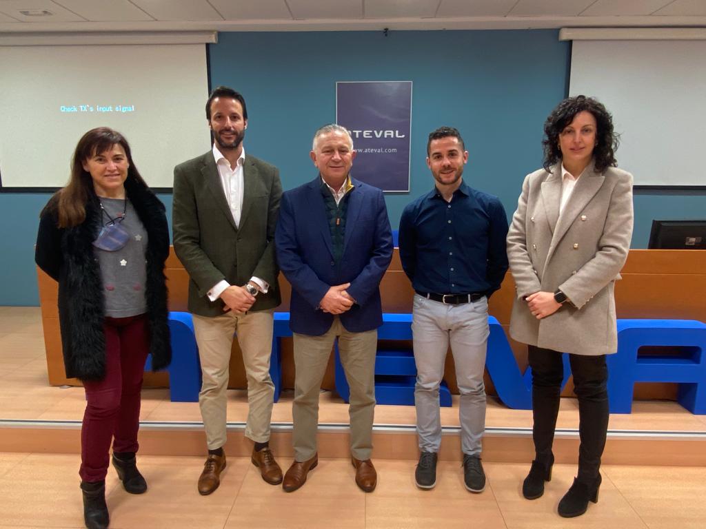 🌱 𝗝𝗼𝗿𝗻𝗮𝗱𝗮 𝗘𝗳𝗶𝗰𝗶𝗲𝗻𝗰𝗶𝗮 𝗘𝗻𝗲𝗿𝗴é𝘁𝗶𝗰𝗮

🎯 Ventajas y las diferentes soluciones que las empresas del sector pueden tener con las instalaciones renovables

🚩La sesión ha sido seguida en formato online y presencial por más de 40 profesionales del sector.