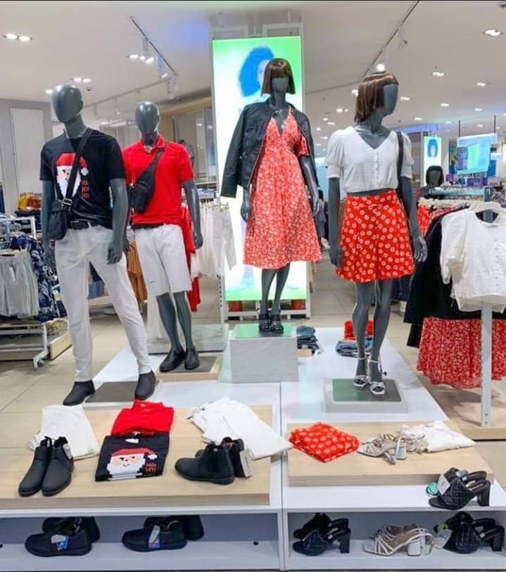 mystiK_Studio's tweet photo. Nous sommes heureux d'assurer désormais la communication digitale de la franchise camerounaise de la marque de vêtements LC Waikiki présent de 47 pays. Au #Cameroun Retrouvez la marque au Grand Mall de #Douala et bientôt sur #Yaoundé #instagram: lcwaikiki.Cameroon
#Retail #Client https://t.co/cvcd5b8yTw