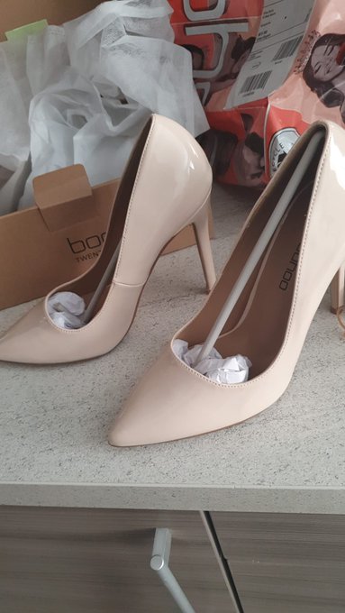 THANK YOU SO MUCH FOR MY NEW HEELS!!!.... 😘  🥳 EARLY BIRTHDAY PRESENT 🥳  YOU KNOW WHO ARE 😁 I APPRECIATE<a href="/tag/stockings"class="tags"><span>#stockings</span></a><a href="/tag/underwear"class="tags"><span>#underwear</span></a><a href="/tag/fishnets"class="tags"><span>#fishnets</span></a><a href="/tag/bondage"class="tags"><span>#bondage</span></a><a href="/tag/nylon"class="tags"><span>#nylon</span></a>