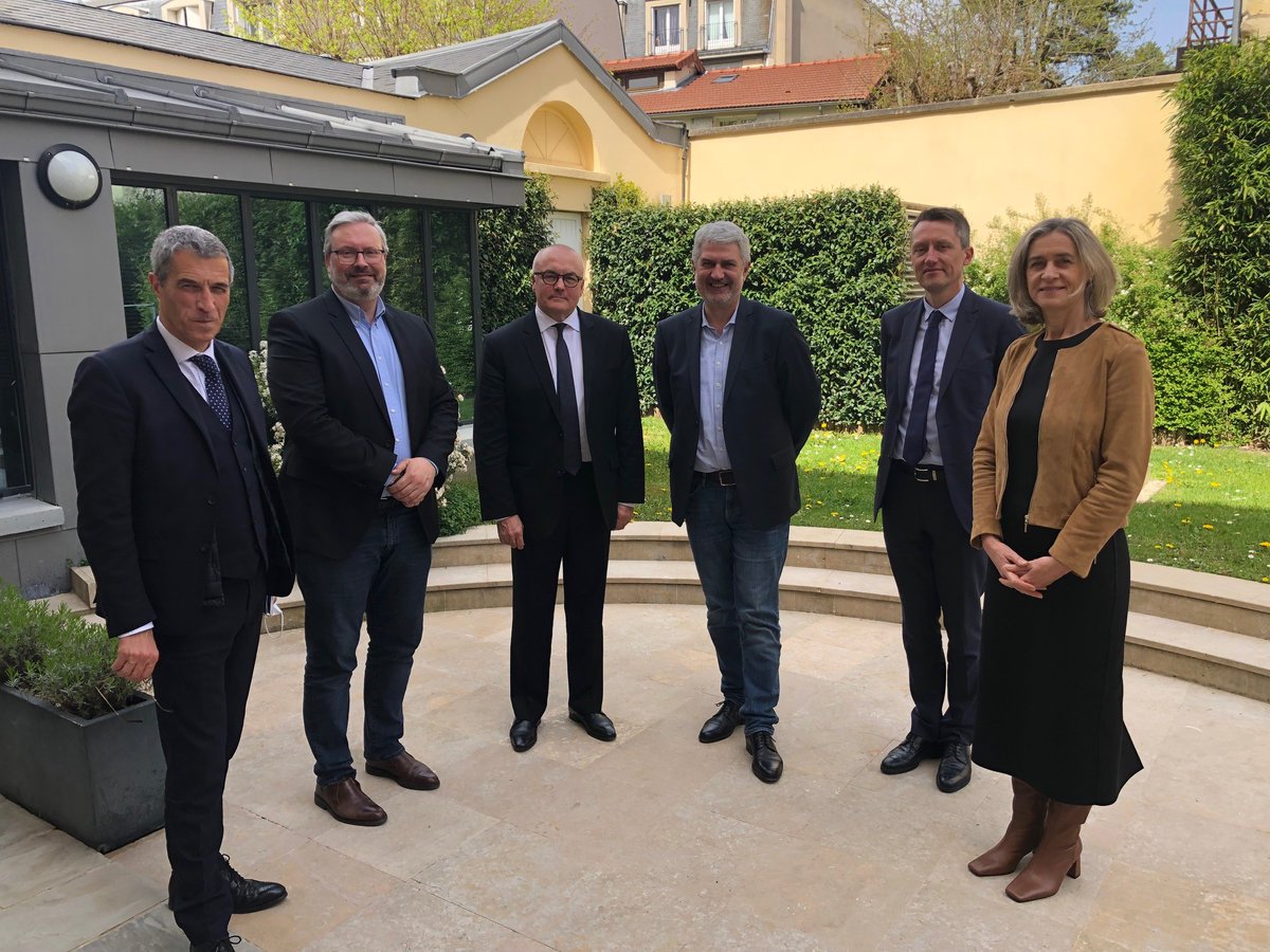CRCC de Versailles et du Centre (@crccversailles) on Twitter photo Une rencontre riche en échanges à la <a href="/CrccVersailles/">CRCC de Versailles et du Centre</a> où les présidents ont accueilli Marc Cimamonti Procureur Général près la cour d’appel de Versailles ainsi que les Procureurs de la République de Versailles, de Nanterre et de Pontoise
#tribunal #procureur
<a href="/justice_gouv/">Ministère de la Justice</a> <a href="/f4fb4b/">Burtin Florent</a> Une rencontre riche en échanges à la <a href="/CrccVersailles/">CRCC de Versailles et du Centre</a> où les présidents ont accueilli Marc Cimamonti Procureur Général près la cour d’appel de Versailles ainsi que les Procureurs de la République de Versailles, de Nanterre et de Pontoise
#tribunal #procureur
<a href="/justice_gouv/">Ministère de la Justice</a> <a href="/f4fb4b/">Burtin Florent</a>