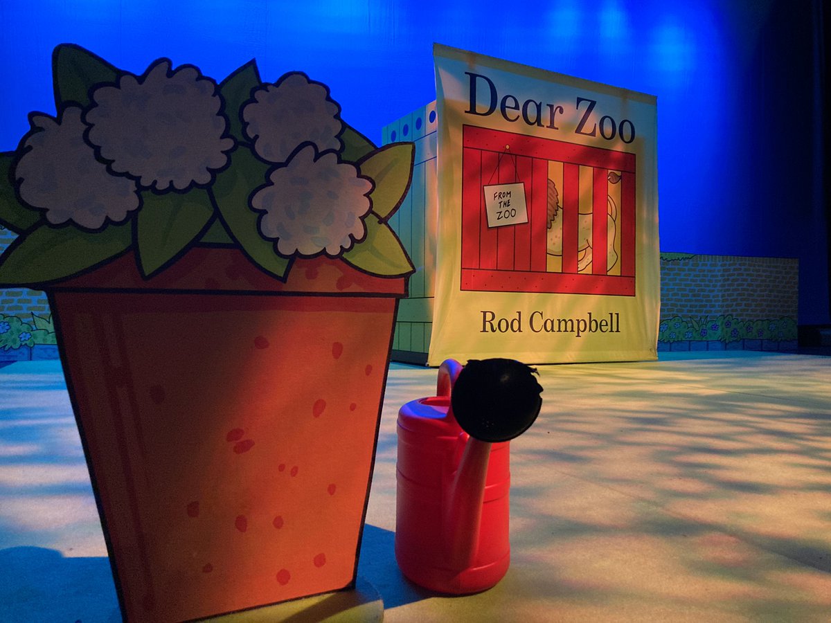 Today’s the day! <a href="/DearZooLive/">Dear Zoo Live! 🦒</a> at the Gatehouse (12pm and 4pm). Last few tickets left on a rainy day! ☔️😅 staffordgatehousetheatre.co.uk