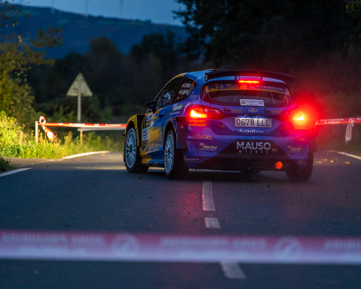Siempre me han gustado los coches y rallys, tanto que prefería verlos en directo y no a través del visor de la cámara... pero me he aficionado a llevarla y he creado un perfil en Instagram para subir algunas fotos. Por si gustan y os animáis a seguirme 🤗 instagram.com/aleixandrus.mo…