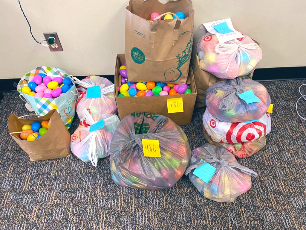 We are ready for our Measurement Hunt! THANK YOU to @yaleroadrunners kinder parents for the whopping 1,458 egg and candy donations!! #RISDGreatness #RISDpoweroflove