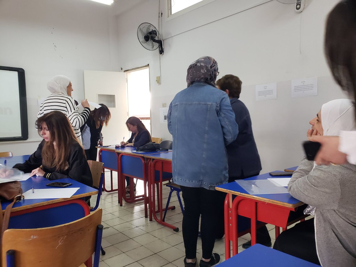 mirvatabdo10's tweet photo. @MakAishaSchool 
ورشة عمل بعنوان" أتمتّع بالإملاء وأجيد القراءة
تقديم: منى الخطيب
كليّة المقاصد في بيروت https://t.co/x5IFIIKmQJ