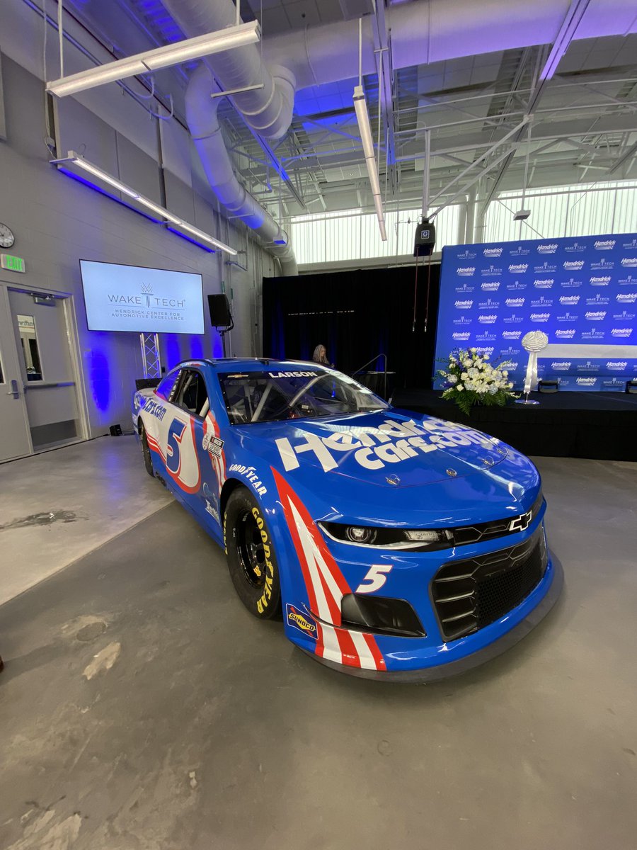 World class automotive training &amp; great job opportunities through <a href="/waketechcc/">Wake Tech</a>! Celebrating today’s ribbon cutting of the new Hendrick Center for Automotive Excellence. Thank you Rick Hendrick &amp; <a href="/HendrickCars/">Hendrick Automotive Group</a>! #reachandrally #waketech