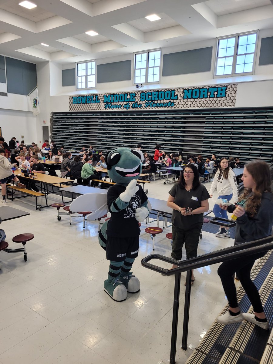 HowellTwpMSN's tweet photo. It was so great seeing Howie the Hornet today at MSN.  Thank you to the PTA for organizing a great fundraiser with donuts and pretzels.  #HTPSCommunityEngagement #HornetSpiritHowellPride #HTPSSEL https://t.co/67CbYlC86q