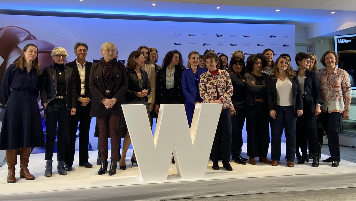 C_MorinDesailly's tweet photo. Ravie d’avoir participé hier au lancement de l’operation @Netexplo « We are the future »,100 femmes issues de impliquées ds la Tech pour sensibiliser à la nécessaire féminisation de la tech ! Le monde de demain doit être construit à égalité par les femmes et par les hommes! https://t.co/Kj68PpKGIC