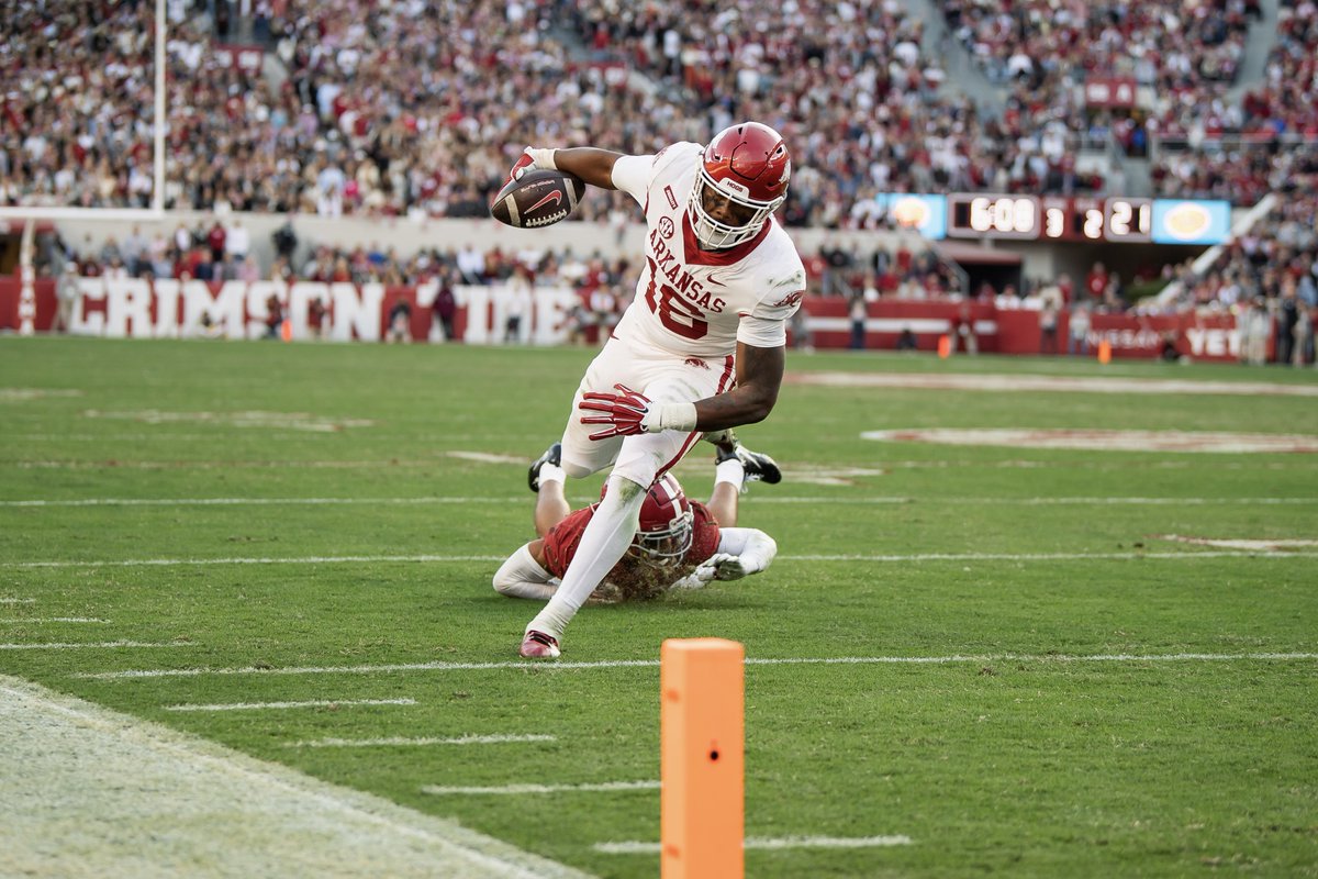 RazorbackFB's tweet photo. Confirmed. https://t.co/LHKvNePCAT