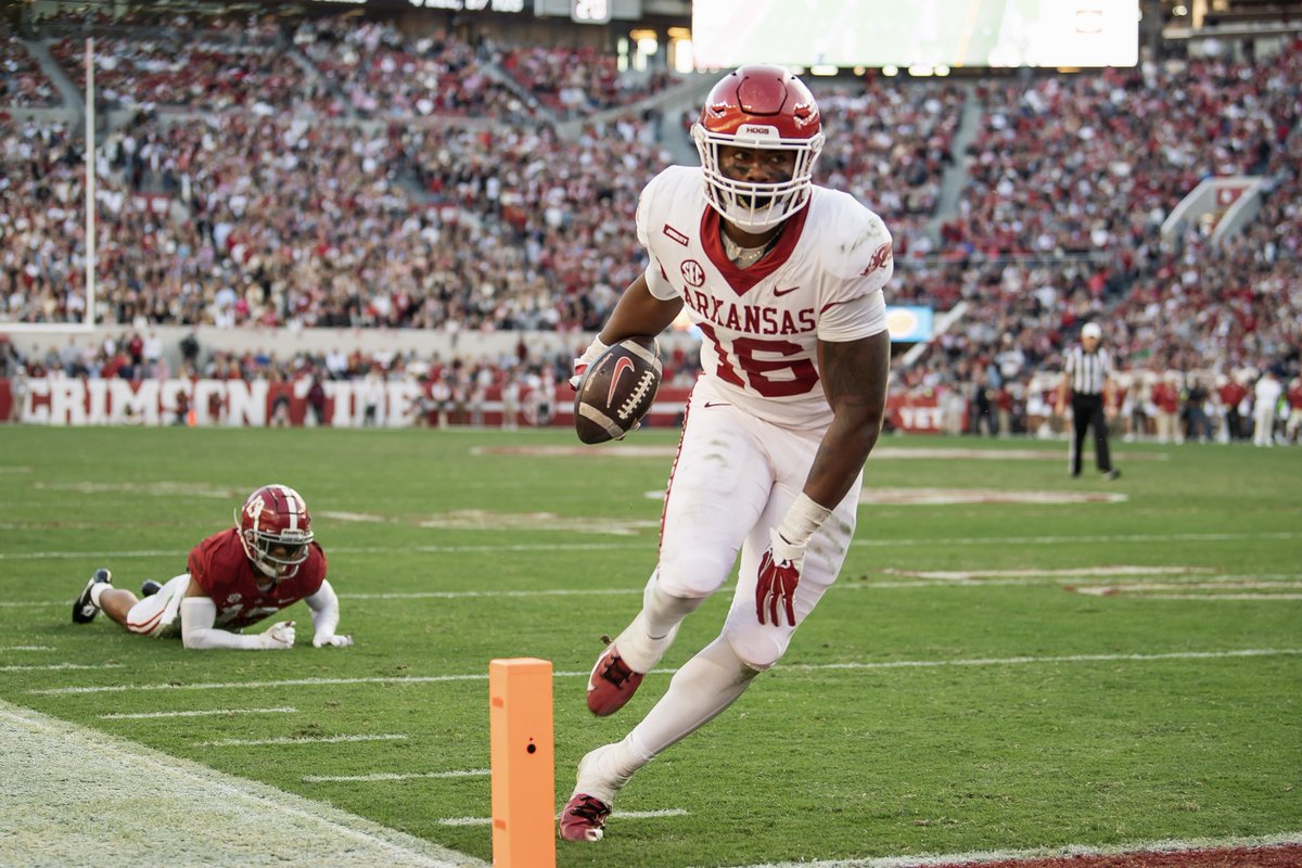 RazorbackFB's tweet photo. Confirmed. https://t.co/LHKvNePCAT