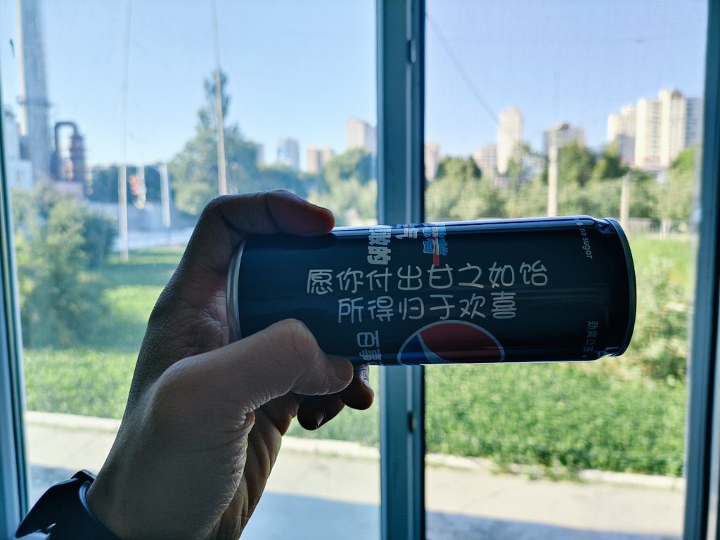 dixnds14's tweet photo. 这年头找个现役做对象都找不到，真麻烦。 https://t.co/jZ65QsyKHp