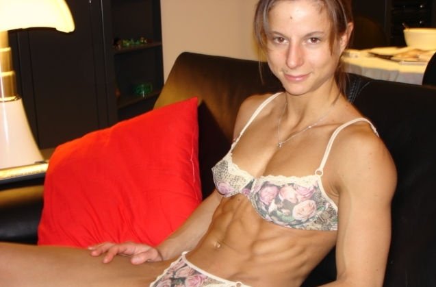 hotwifesarahx's tweet photo. Yes... im a #gymslut #strongwoman #gymgirls #gym #milf https://t.co/ykrtmGggqA
