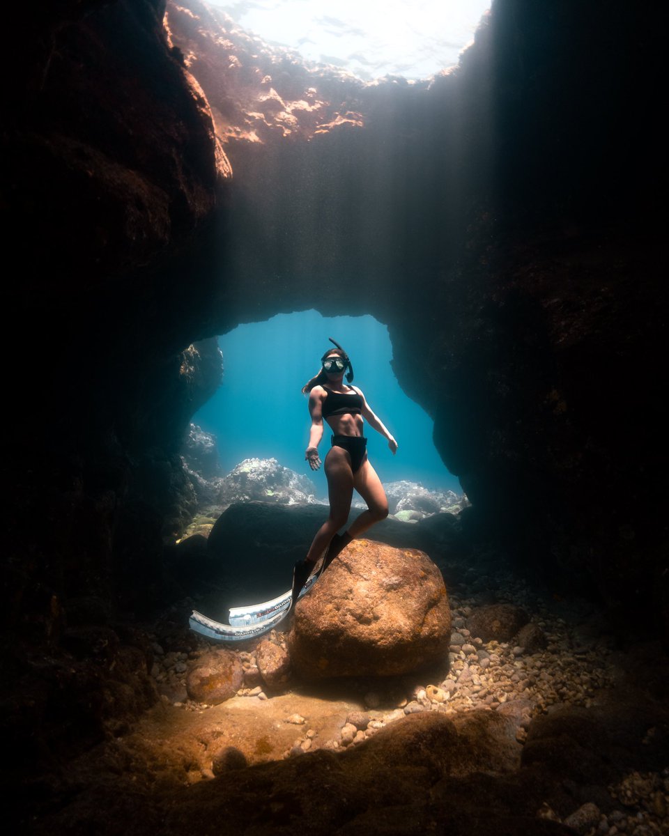 The lighting in underwater caves just hits different.