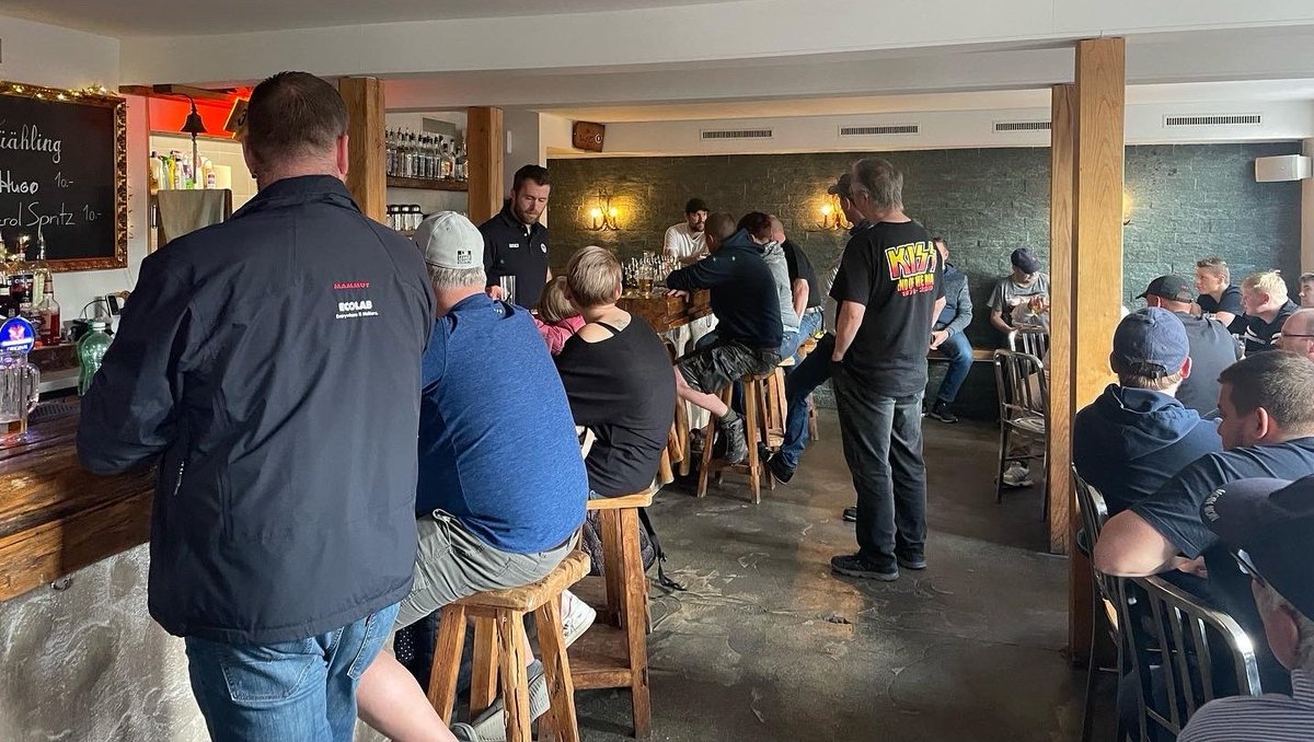 Weiterer Austausch mit Fans des #SCLangenthal Herzlichen Dank fürs zahlreiche Erscheinen