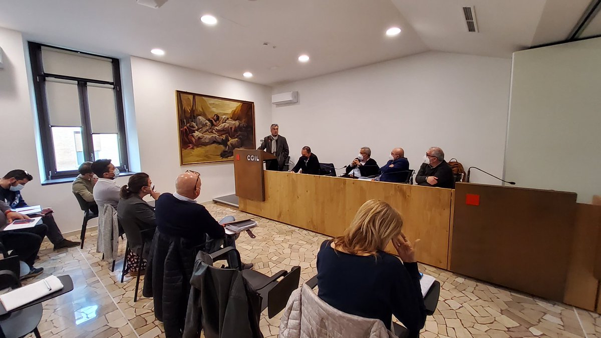 Filctem_Ferrara's tweet photo. @filctemcgil,Filctem Cgil ER e la @fiomnet per Futuro chimica italiana, presso la @CgilFerrara con   @Filctem_Ferrara, @FilctemVe #Filctem Mantova , @Filctem #CGIL Ravenna e #FiomFerrara per ricadute chiusura @eni Porto Marghera
https://t.co/19Q2Bw0sKC https://t.co/YULCKydkUY
