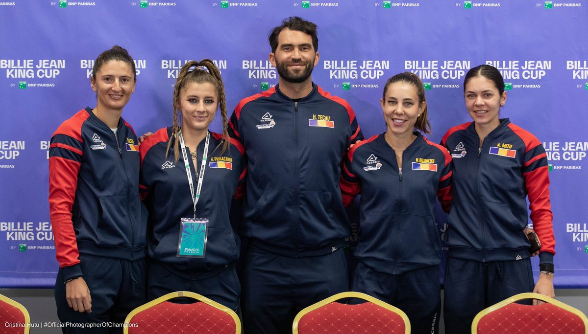 tennisromania's tweet photo. HAI ROMANIA🇷🇴! @BJKCup 
Irina Begu @irina_begu 
Andreea Prisacariu @IamPrisacariuA 
Horia Tecau @HTecau 
Mihaela Buzarnescu @MikiBuzarnescu 
Andreea Mitu @MituAndreea2 https://t.co/t2SfGitHhE