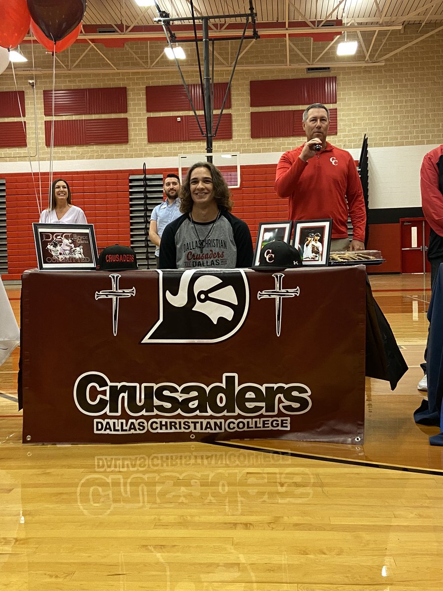 CanyonCougarBB's tweet photo. 🐾🐾COLLEGE COOGS 💥💥 Congrats to our guys @BryceGarza4 for signing with Dallas Christian College and @MackBassett for signing with Coastal Bend JC. Bright future ahead for these 2‼️‼️ https://t.co/I69zWgxtMn