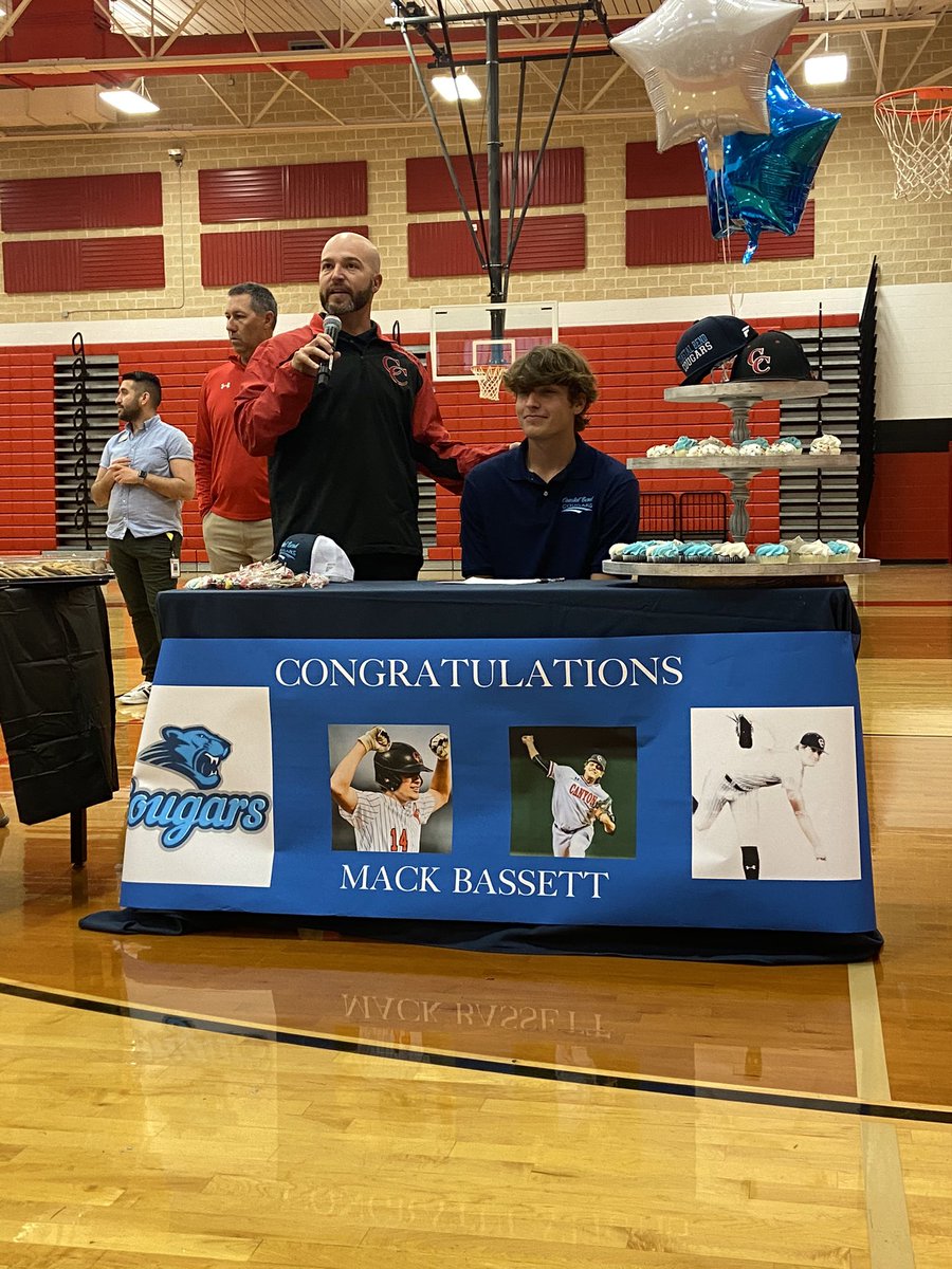 CanyonCougarBB's tweet photo. 🐾🐾COLLEGE COOGS 💥💥 Congrats to our guys @BryceGarza4 for signing with Dallas Christian College and @MackBassett for signing with Coastal Bend JC. Bright future ahead for these 2‼️‼️ https://t.co/I69zWgxtMn