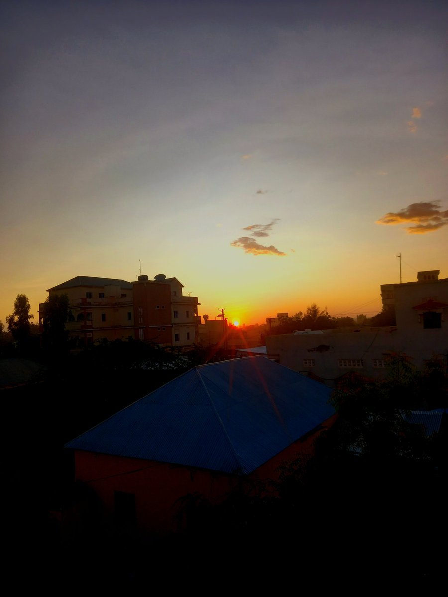F__Abdalla's tweet photo. af-fur wanagsan
sunset 🌞
#beledweyne https://t.co/WM9M97rqFg