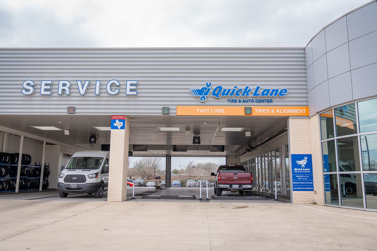 txquicklane's tweet photo. Were you aware you don't need an appointment when bringing your vehicle in for service? No matter what happens to your vehicle, you can rest assured knowing your local Quick Lane has your back in a dire situations #TXQuickLane https://t.co/4RetynLY4S