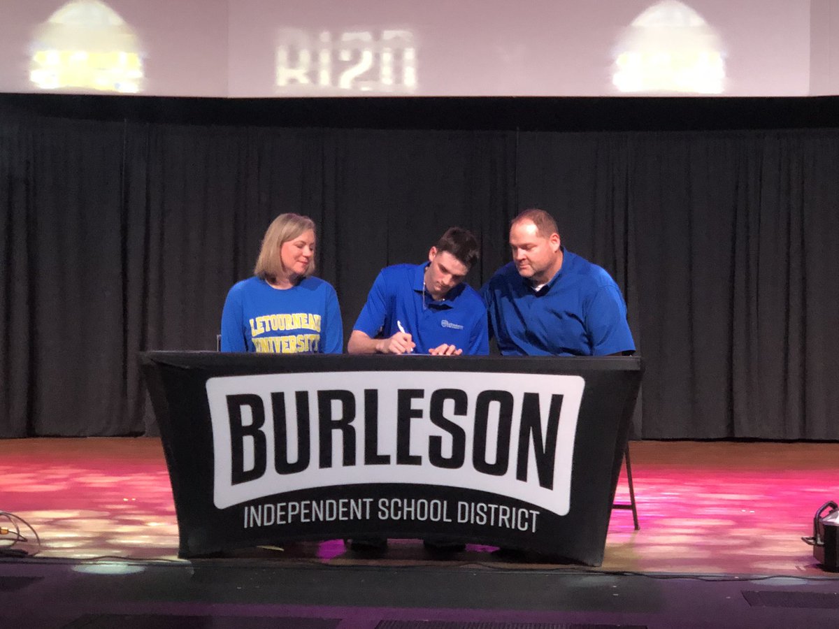 Spartan Basketball (@spartanhoopsmbb) on Twitter photo Braden did a thing today. . . βοΈ
Congrats to our own #SpartanHoops member on his inking w/<a href="/LETUMBB/">LETU Basketball</a>
Heβs a walking testament to our
βNo Accidents Do Work Get Resultsβ model. Braden did a thing today. . . βοΈ
Congrats to our own #SpartanHoops member on his inking w/<a href="/LETUMBB/">LETU Basketball</a>
Heβs a walking testament to our
βNo Accidents Do Work Get Resultsβ model.