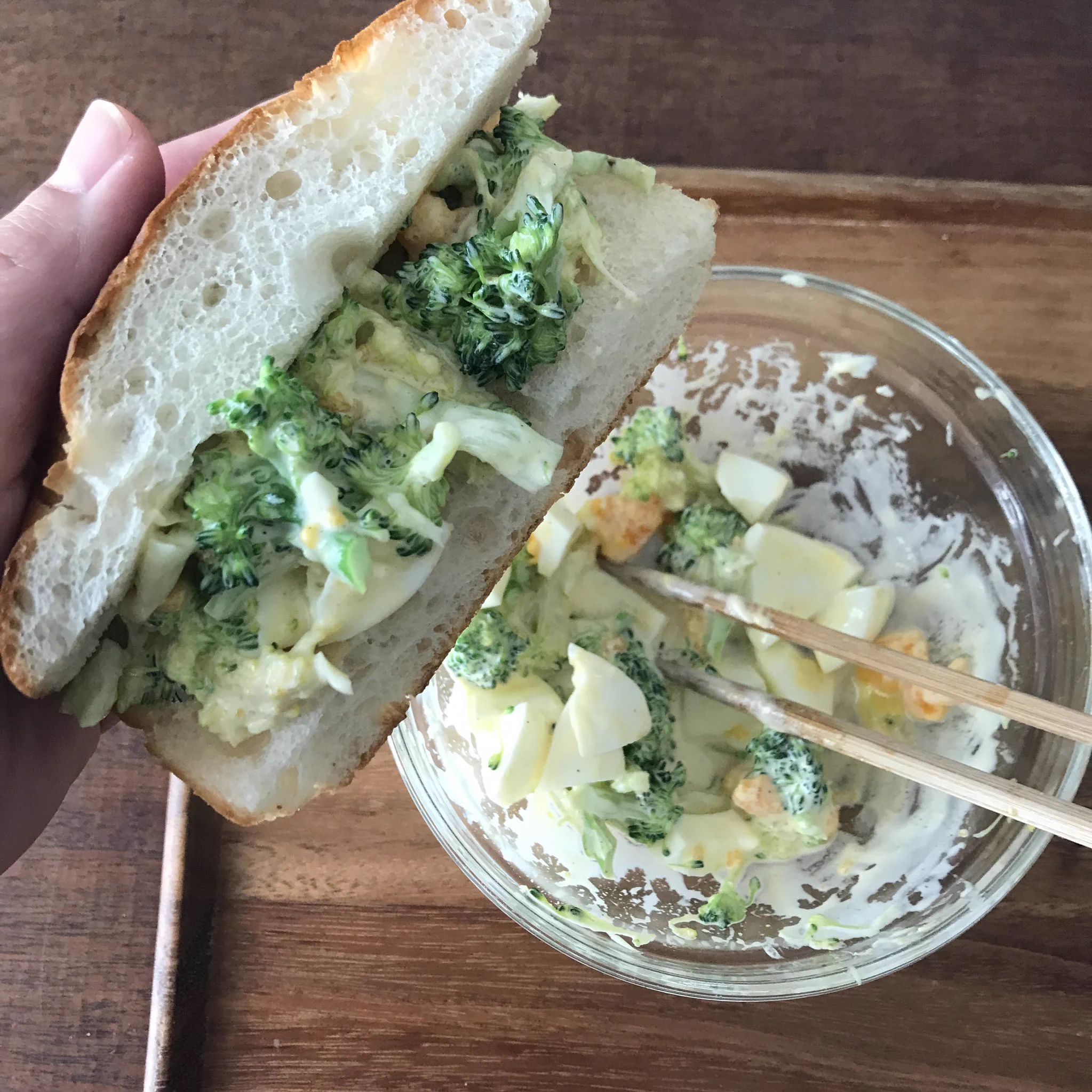 タルタルソースは玉ねぎではなくあの野菜で作っても美味しい？！とっても美味しそうなタルタルサンドのレシピ！