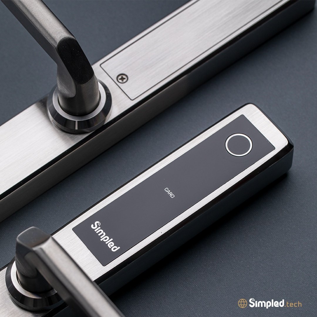 SimpledTech's tweet photo. Never again wait behind the door with Slim Series Smart Lock
Please stay with us
for more information 💫🌟
Support us ❤️
#homehandles #househandle #magichandle #smarthandles #smarthome #safehouse #intelligent_lock https://t.co/JD3e2DiHJP