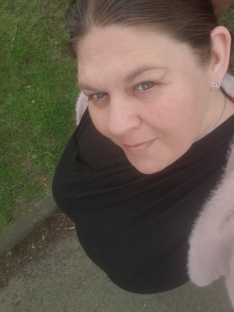 CurvesAndSmiles's tweet photo. Tired mama face. 2 weeks in and he's worth it all 🥰 #mumlife #newborn #neededfreshair https://t.co/uNtifU4oul