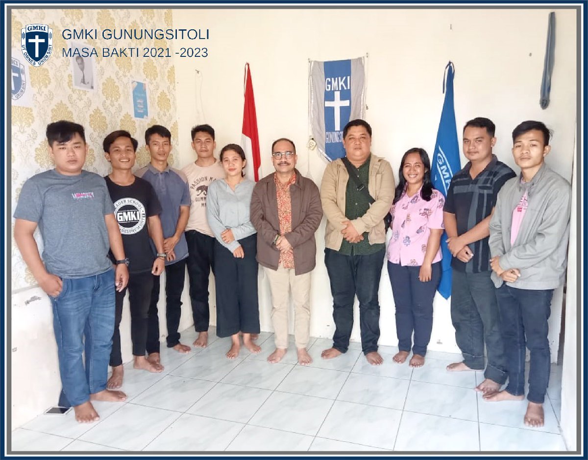 gmkigusit's tweet photo. Berdiskusi dengan senior GMKI Bang Firman Jaya Daeli dan Bang Famo Telaumbanua.
Terimakasih kunjungannya bang kiranya Sang Kepala Gerakan selalu menyeratai kita.

Tinggi Iman
Tinggi Ilmu
Tinggi Pengabdian

12 April 2022

#uous https://t.co/irx9Ue7NLu